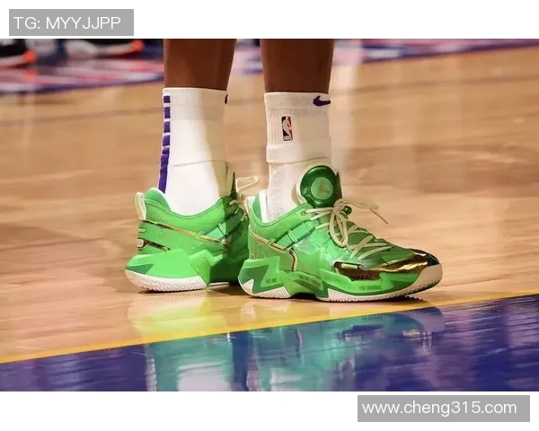 足球球星签名球鞋价格揭秘一双球鞋值多少钱背后的秘密